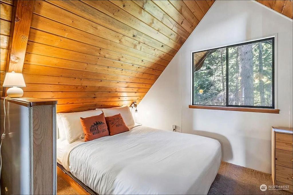 New: Steps From White River Near Mount Rainier National Park Greenwater Zewnętrze zdjęcie